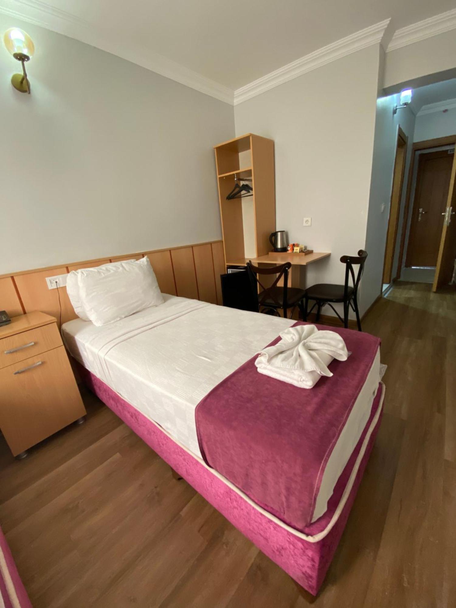 Hotel Oezsefa Istanbul Exteriör bild