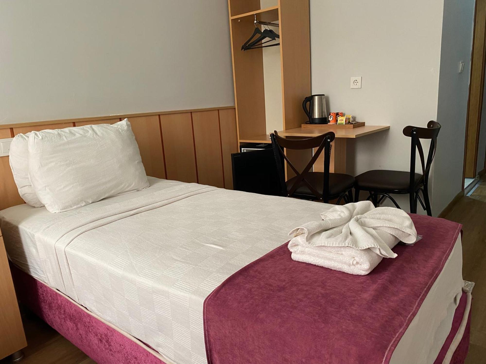 Hotel Oezsefa Istanbul Exteriör bild